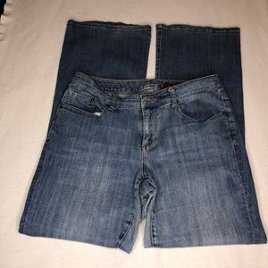 Seven7 Premium Denim Jeans